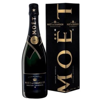ยกลัง - moet black 750 ML
